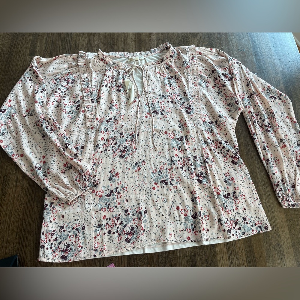 NWT Mystree Shirt Blush Pink Floral Boho - Size S
